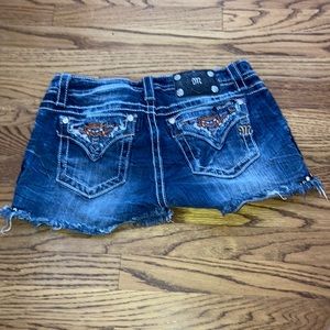 Used miss me signature Jean shorts size 29